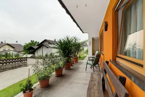 Apartment with terrace - Image 2