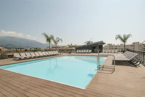Holiday apartment with terrace & pool - Image 3