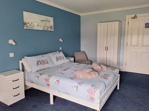 Chambre privée avec terrasse et jardin | Vue jardin - Image 2