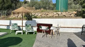 Villa con giardino e terrazza | Vista sul giardino - Image 5