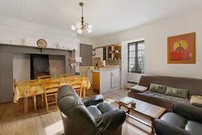 Holiday home with terrace, pool & garden - Image 3
