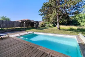 Charming 3-Star House with Heated Saltwater Pool and Private Garden - Image 3