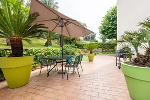 Flat with terrace, barbeque & garden | Lake view - Image 2