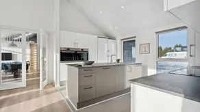 Ferienhaus mit privatem Pool und Garten - Image 5