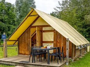 Tenda con terrazza e piscina - Image 4