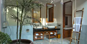 Villa with garden, private pool & barbeque - Image 5