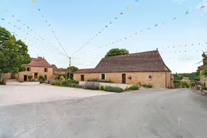 Charming Gîte “Gîte des Cerisiers” with Pool, Air Conditioning, and Private Garden - Image 2