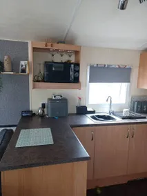 Daisy's Luxury Caravan - Image 5