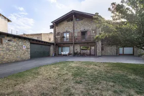 Holiday Home 'Vall Bellver' with Mountain Views, Private Terrace and Wi-Fi - Image 3