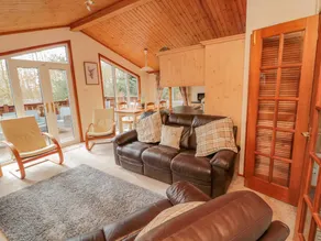 Cottage with garden - Image 5