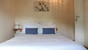 Family-Friendly Cottage in Cotes D'Armor, France - Image 4