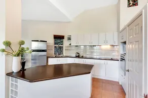 Spacious Cottage with Mountain Views near Toowoomba, Queensland - Image 3