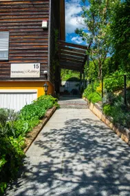 Appartamento con terrazza | Vista sul giardino - Image 2