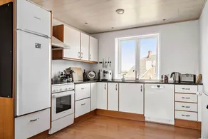 Fully equipped pleasant flat with barbeque, terrace & garden - Image 4