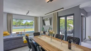 Flat with garden, barbecue & terrace | Garden view | Pets allowed - Image 3