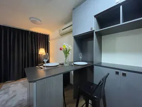 Holiday apartment with pool & garden | City view - Image 4