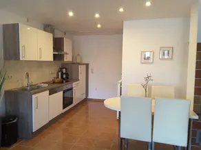 Holiday apartment with terrace, BBQ & garden | Sea view - Image 3