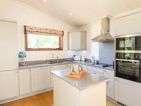 Cottage with garden & barbecue - Image 4