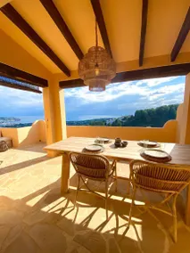 Casa accogliente e familiare con terrazza e piscina | Vista sulla spiaggia - Image 2