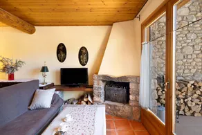 Family-oriented charming farm with garden, terrace & BBQ | Mountain view | Good for workation | Pet-friendly - Image 2