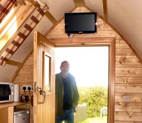 Beautiful and Cozy Eco-Pods in Cornwall, England - Image 5