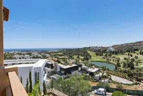 Family-oriented villa with private pool, garden & terrace | Beach view | Perfect for remote work - Image 5