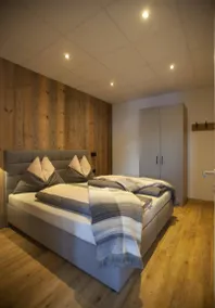 Flat with sauna & terrace - Image 4