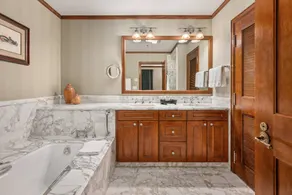Appartement en copropriété convivial et familial avec piscine chauffée et jacuzzi | Vue montagne | Près des pistes de ski - Image 5