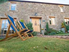 Cottage with garden - Image 2