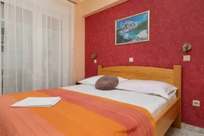 Holiday apartment with terrace, barbecue & garden | Beach nearby - Image 2