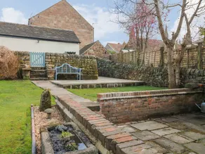 Family-friendly cottage with garden | Pets allowed - Image 3