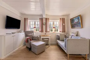 Luxury Friesenhaus Matzen with Large Garden, a Gem near Sylt by the Danish Border - Image 2