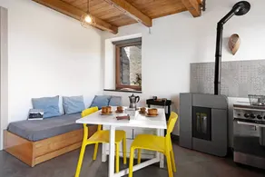 Children-friendly beautiful house with pool, garden & BBQ | Mountain view | Dogs allowed - Image 4
