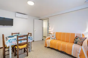 Apartment with garden, terrace & BBQ | Garden view - Image 4