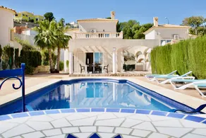 Villa totalmente equipada con terraza, piscina privada y barbacoa | Vistas a la montaña | Se admiten mascotas - Image 2