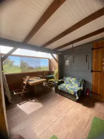 Holiday home with terrace, garden & pool - Image 3