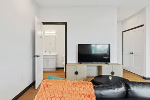 CozySuites Mass with lounge and roof deck #23 - Image 2