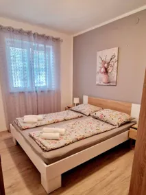 Apartamento con 2 habitaciones para 4 personas - Image 2