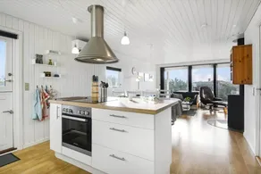 Fully equipped house with barbecue, terrace & sauna | Pet-friendly - Image 3