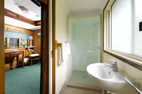 Gorgeous and Unique Restored Train Carriage, Perfect for a Glamping Getaway on the Sunshine Coast, north of Brisbane - Image 5