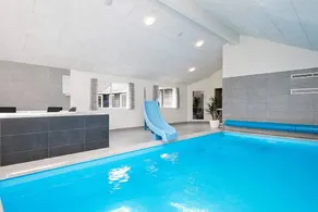 Holiday home with pool, terrace & sauna - Image 4