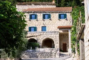 Fully equipped charming villa with barbeque, private pool & garden - Image 2