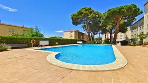 Nice flat with pool, garden & terrace | Mountain view | Close to the beach | Pets are welcome - Image 4