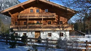 Holiday home with garden & BBQ - Image 2