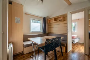Mobile home with garden, terrace & pool - Image 4