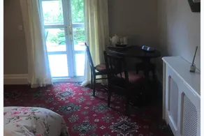 Holiday apartment with garden & barbeque - Image 2