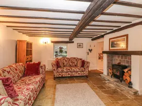 Fully equipped cottage with garden - Image 5