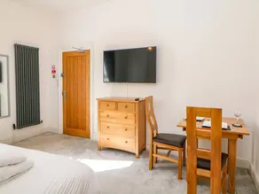 Family-friendly wonderful cottage with garden | Pets are welcome - Image 2