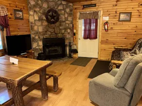 Cute Cabin with Private Hot Tub for Amazing Hiking Vacations near Cook Forest, PA - Image 4