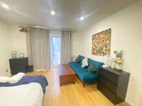 5 Bed House - Sleeps 10 - Pets - Parking - Wifi - Image 4